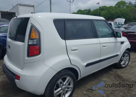 2010 Kia Soul + z USA, uszkodzony, nr VIN KNDJT2A29A7703886